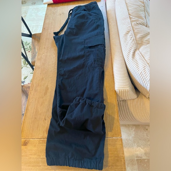 Hollister Black Adjustable Parachute Pants in Womens Size Small - Picture 1 of 4